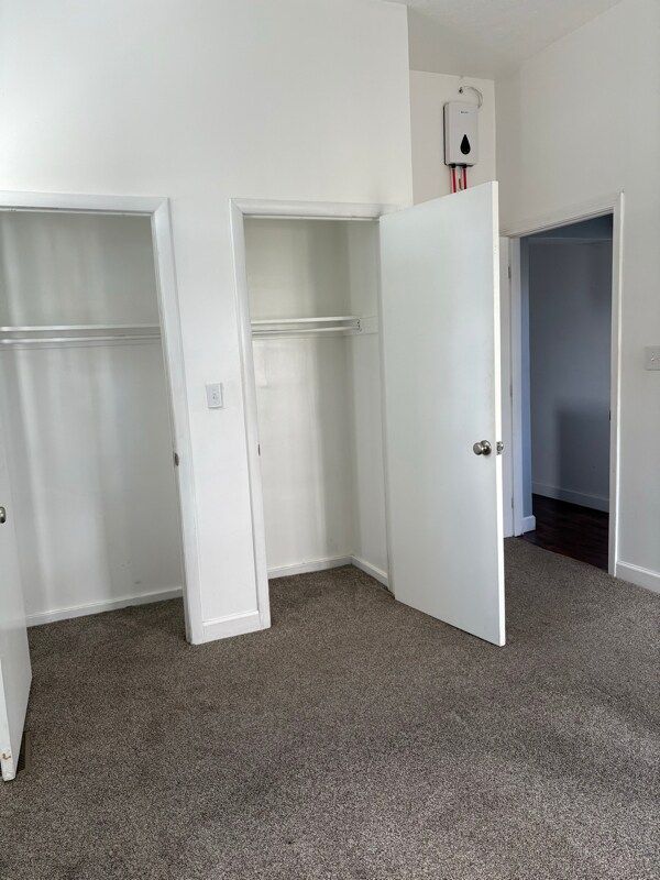 Building Photo - 225 W Madison St