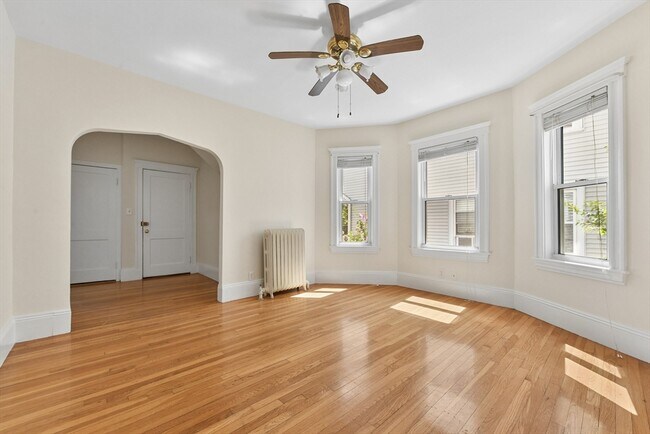 Building Photo - 336 Cornell St