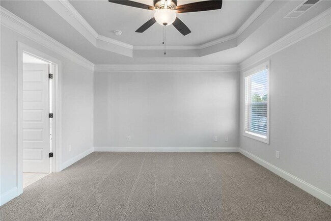 Building Photo - 448 Banff Dr