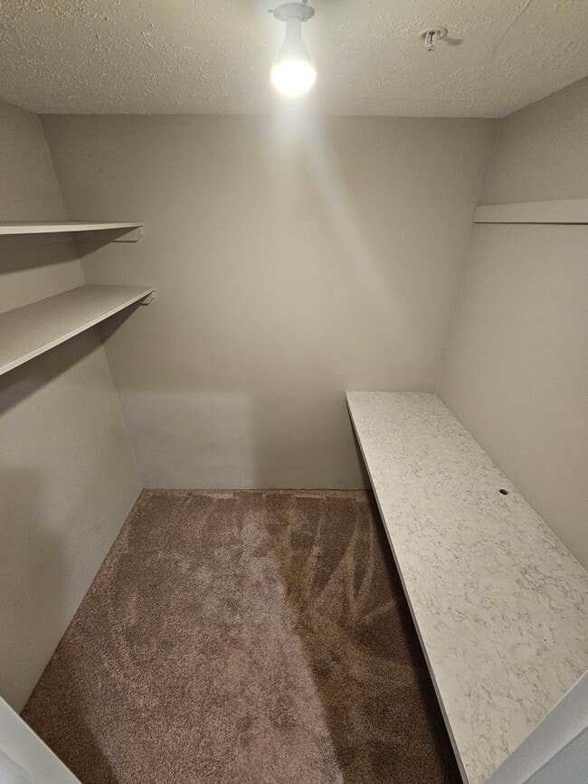 Building Photo - One Bedroom Midtown Condo