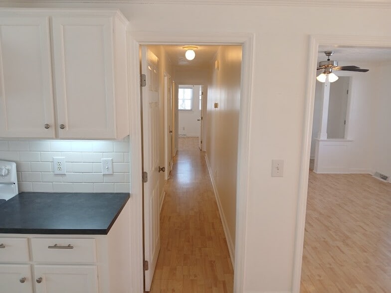 Hallway/Master Bath - 844 Barnette Tingen Rd