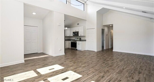Building Photo - 17020 Golfside Cir