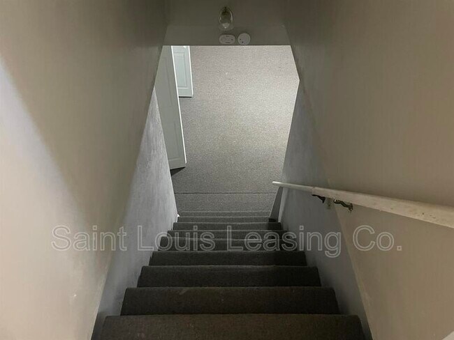Building Photo - 8356 Elmore Ave