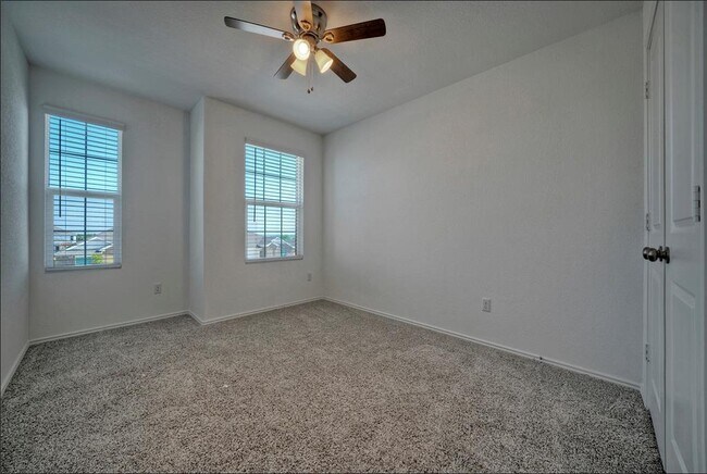 Building Photo - 3201 Ancira Pl