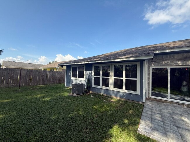 Building Photo - 6534 Lodgepole Rd