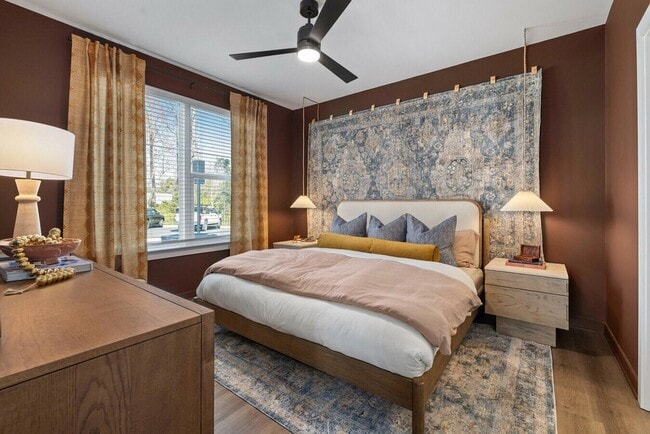 Building Photo - 1000 Marlowe Vis Pl