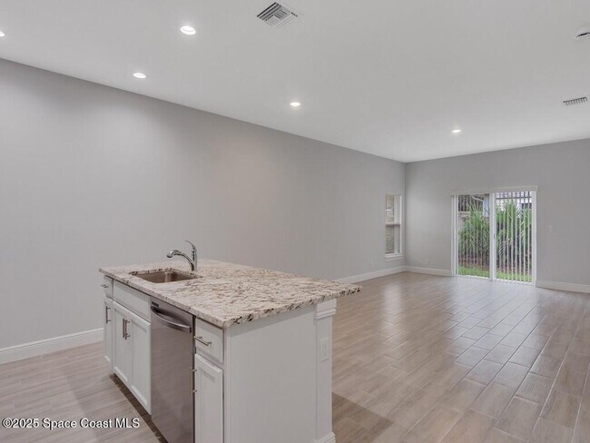 Building Photo - 2505 87th Ave