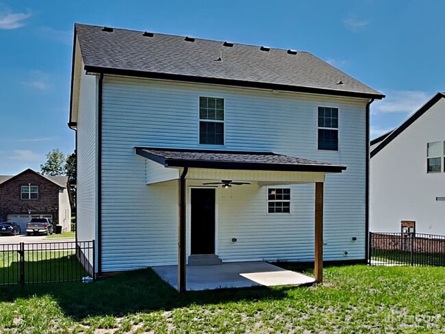 Building Photo - 633 Battery Ct