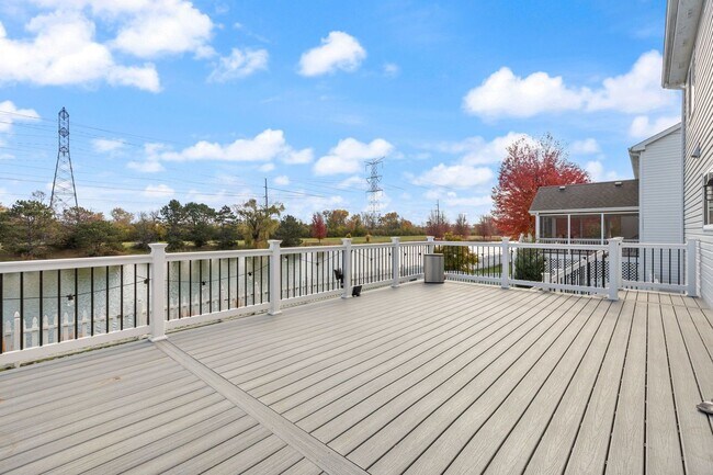 Building Photo - Incredibly beautiful 4 Bedroom 2.5 Bath Home