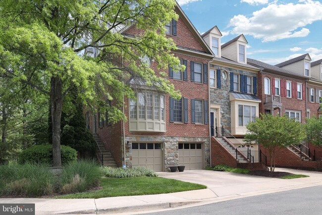 Building Photo - 1200 Treasure Oak Ct
