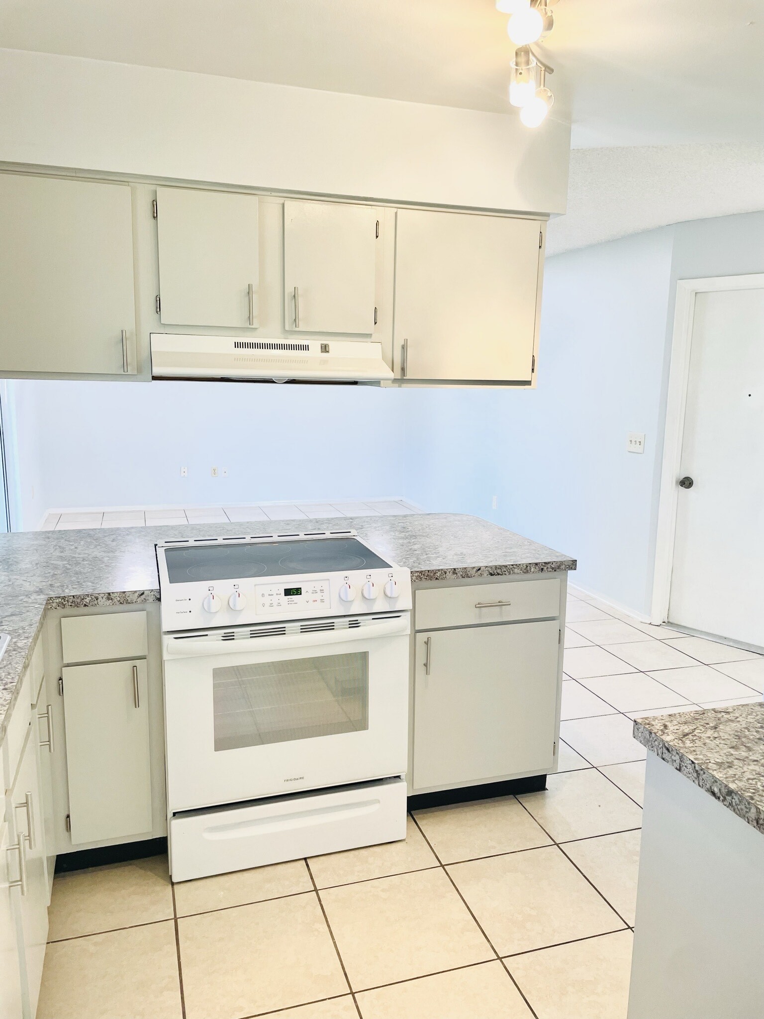 Building Photo - 2550 India Blvd