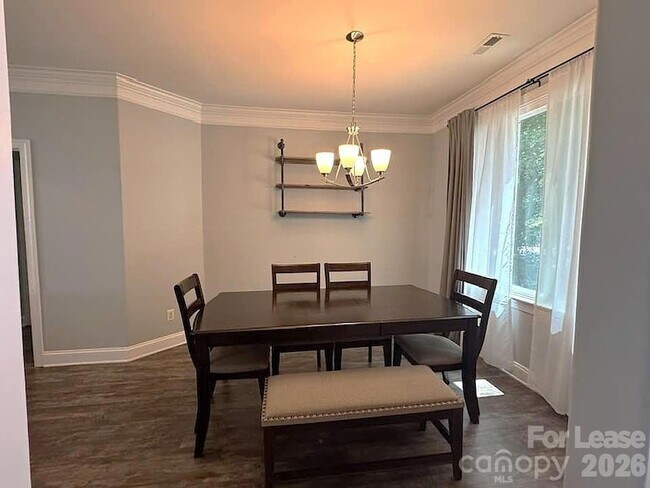 Building Photo - 6629 Tuskan Dr