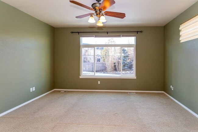 Building Photo - Beautiful Ranch in Pine Creek!