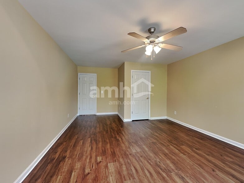 Building Photo - 2737 Autumn Bluff Way