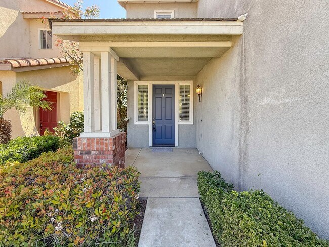 Building Photo - AVAILABLE NOW! 5 Bedroom, Cut-DeSac Home for Rent in a Beautiful, Murrieta Community!