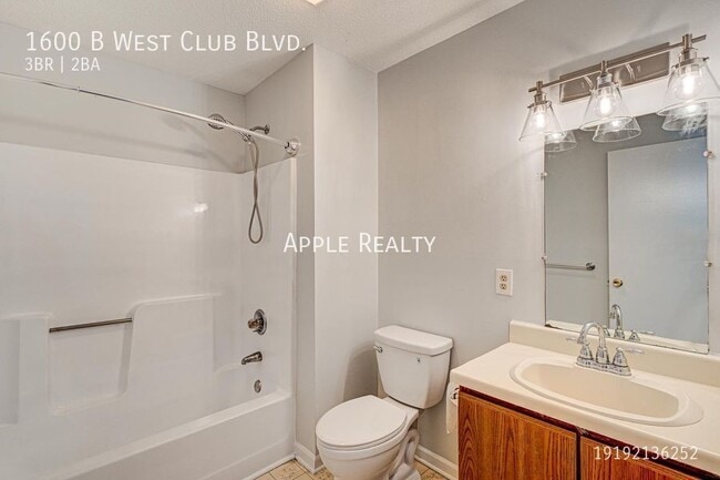 Building Photo - 1600 W Club Blvd