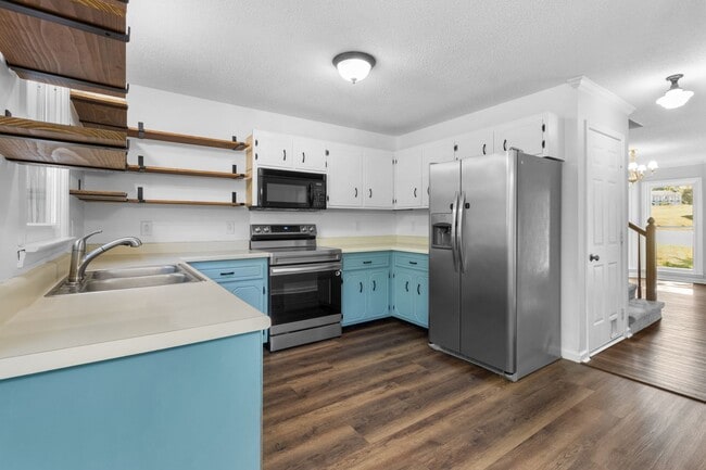 Building Photo - 383 Bosca Ct