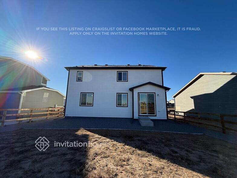 Building Photo - 850 Mesic Ln