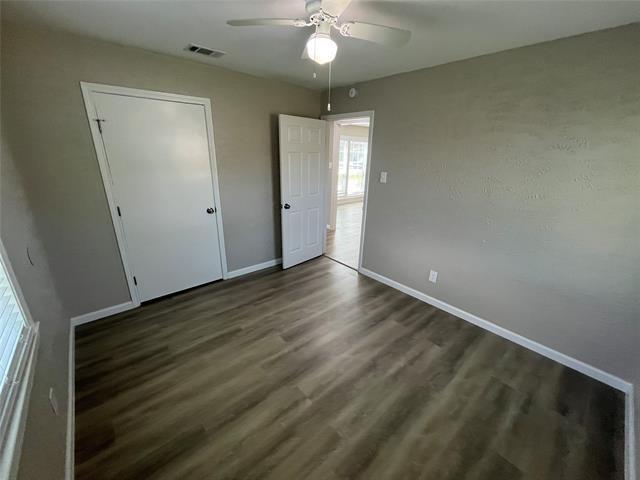 Building Photo - 2017 Tolosa Dr