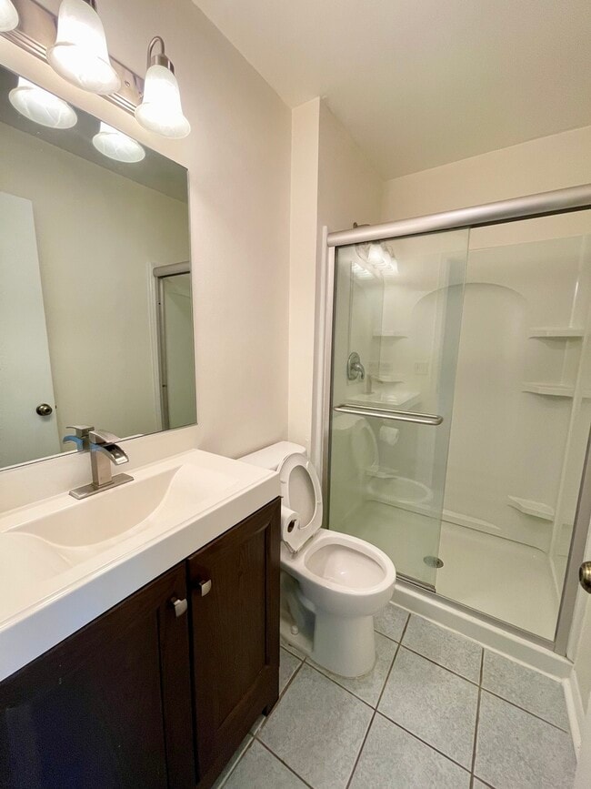 Building Photo - 2048 Navarone Dr