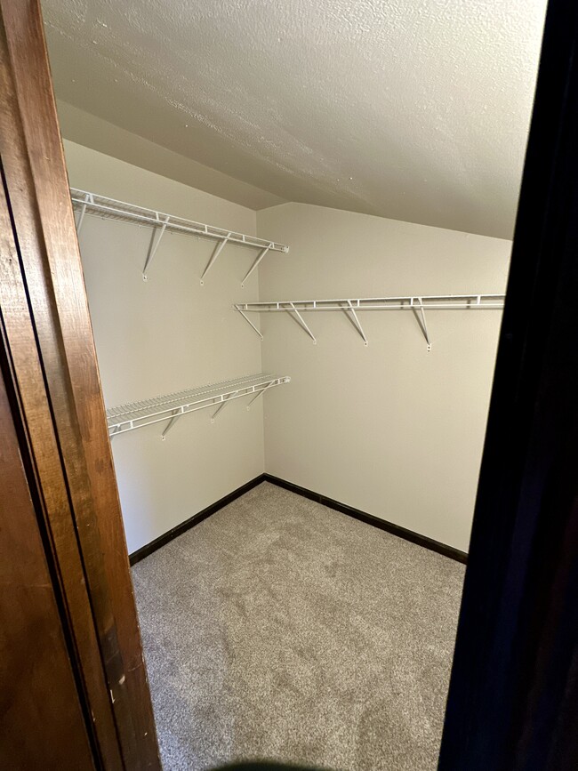 Walk in closet - 2126 19th Ave