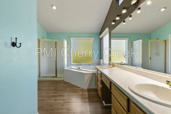 Building Photo - 2917 S Zeno Way