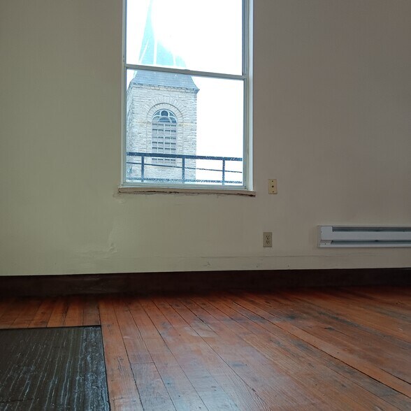 Building Photo - 2148 Auburn Ave