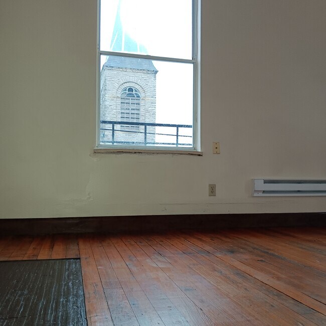 Building Photo - 2148 Auburn Ave