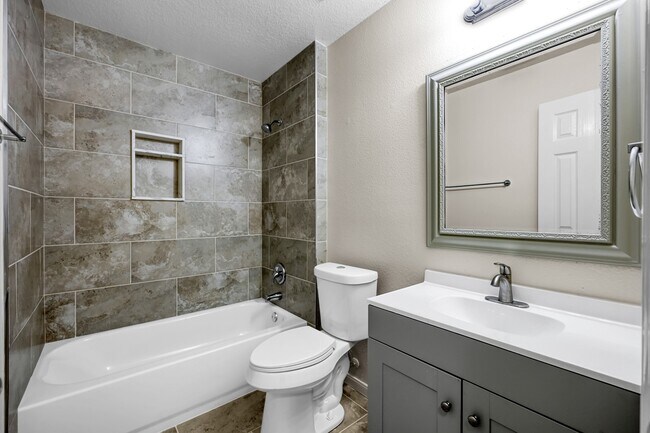 Building Photo - 32111 Willow Creek Park