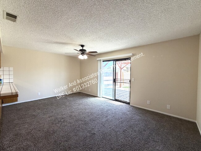Building Photo - 622 Farrell Dr