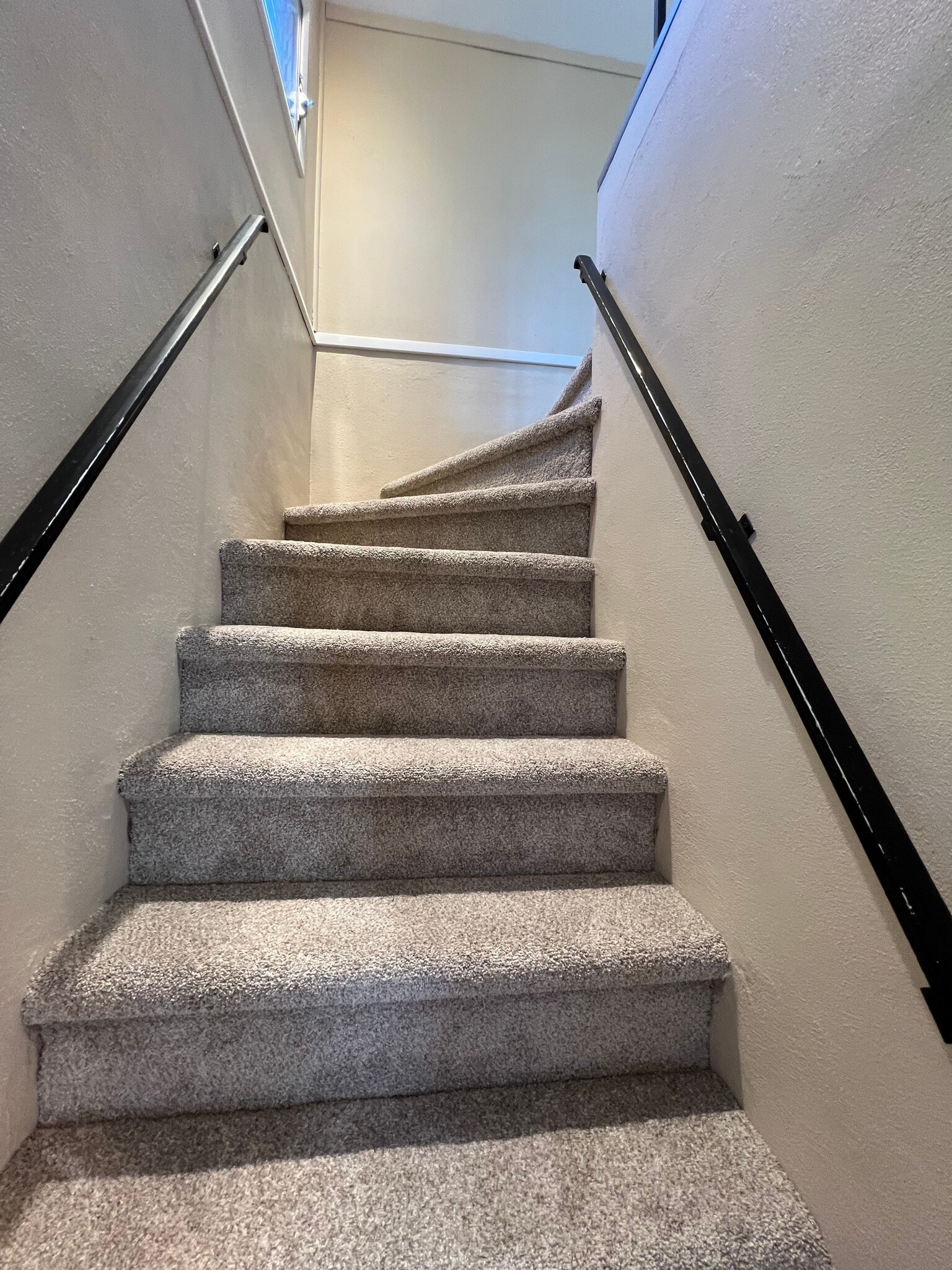 Stairs/new, plush carpeting - 3602 75th St
