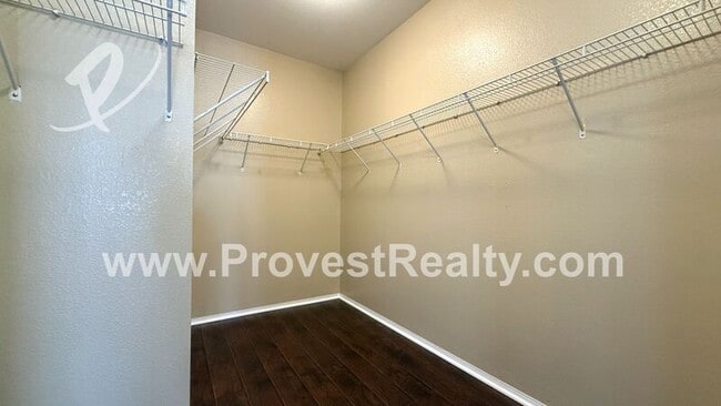 Building Photo - 13272 Sunland St