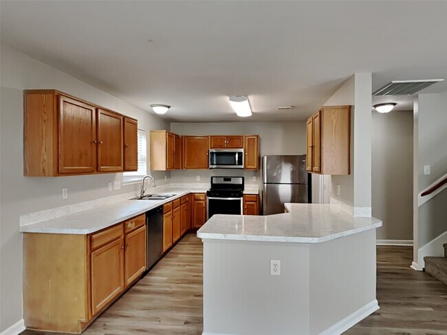 Building Photo - 7711 Cypress Edge Dr