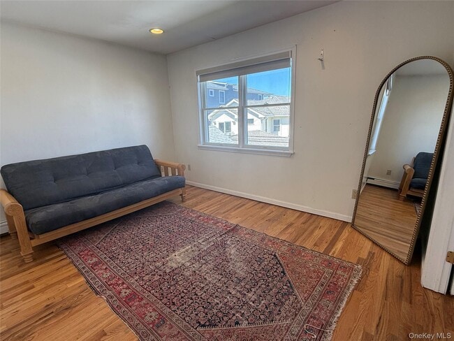 Building Photo - 227 W Pine St