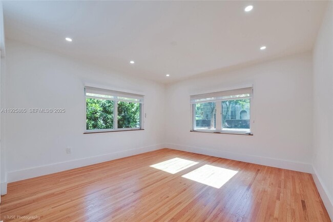 Building Photo - 1449 Cecilia Ave