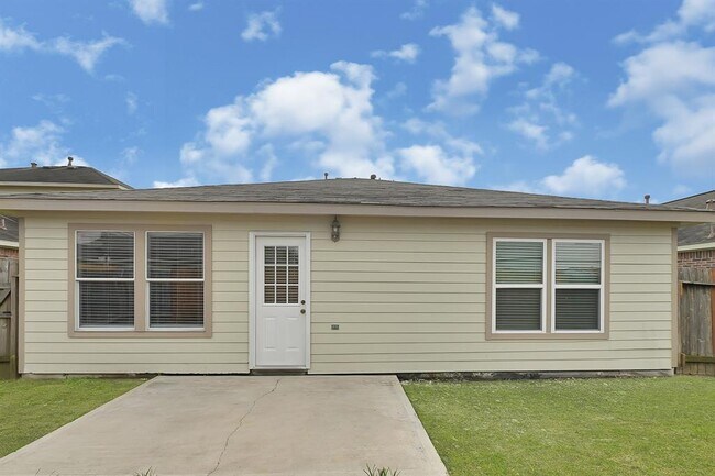 Building Photo - 14418 Cellini Dr
