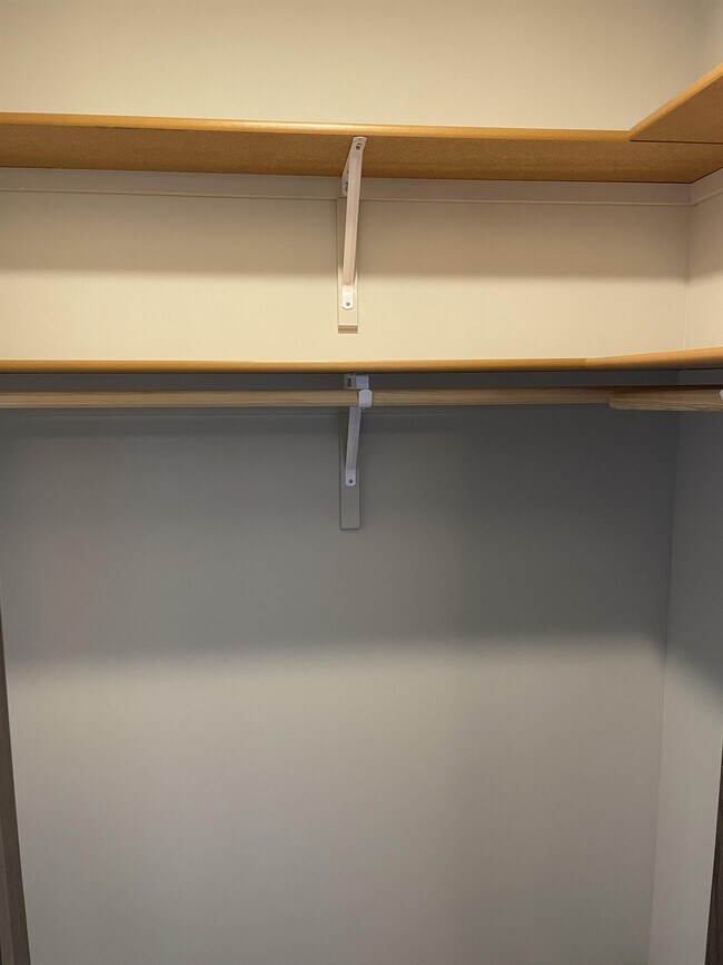 Building Photo - 9216 Peregrine Rd