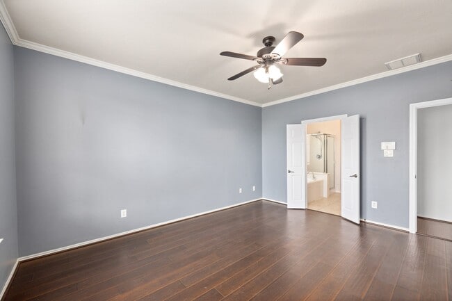 Building Photo - 1946 Hawthorne Brook Ln