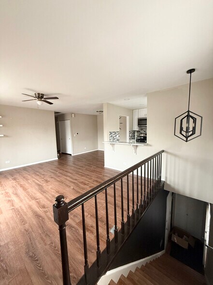 Building Photo - 29W535 Winchester Cir S