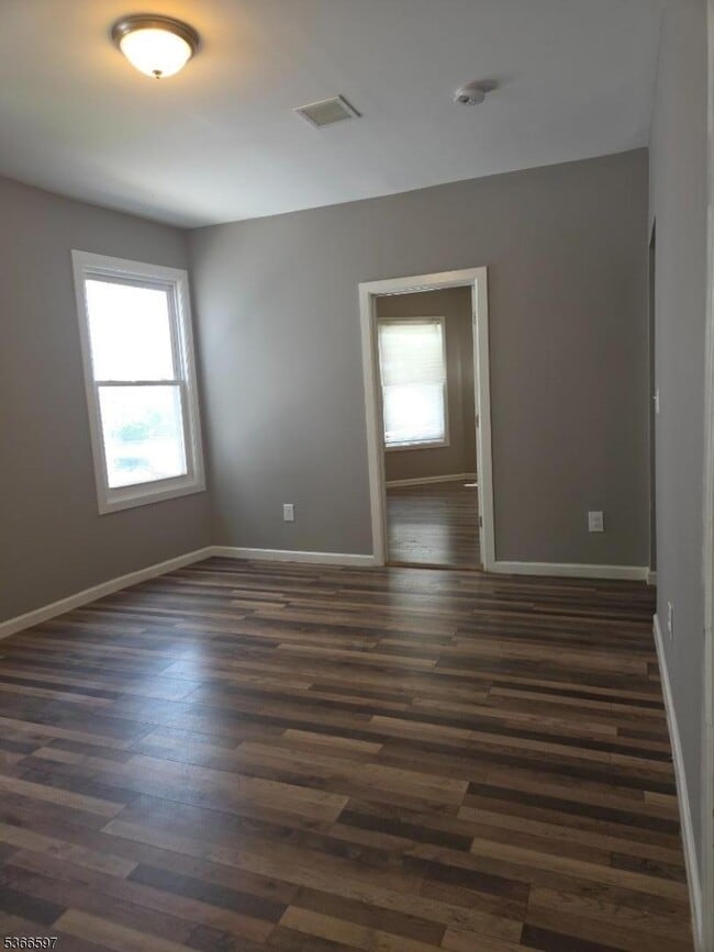 Building Photo - 131 N 14th St