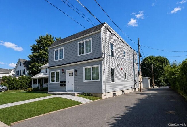 Building Photo - 156 Jefferson Ave