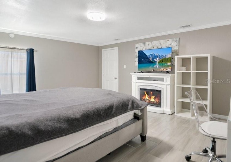 Building Photo - 2907 E Washington St