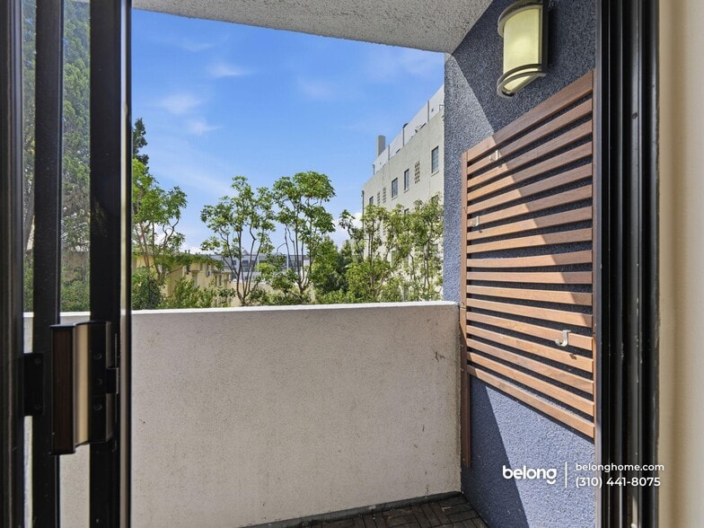 Building Photo - 1940 Highland Ave