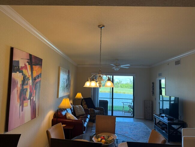 Building Photo - 7019 River Hammock Dr
