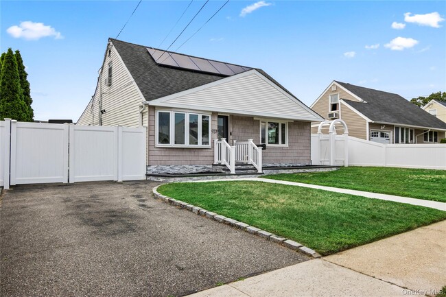 Building Photo - 937 Bowling Green Dr