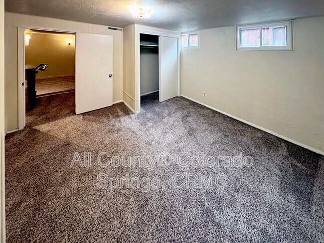 Building Photo - 2122 Meyers Ave