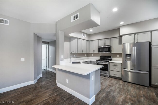 Building Photo - 11890 Tevare Ln