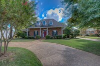 Building Photo - 4BD/3BA - 3 Car Garage
