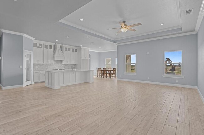 Building Photo - 16110 Red Deer Ave