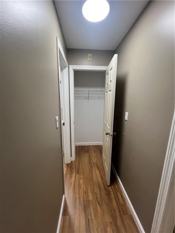 Building Photo - 728 Beverage Hill Ave